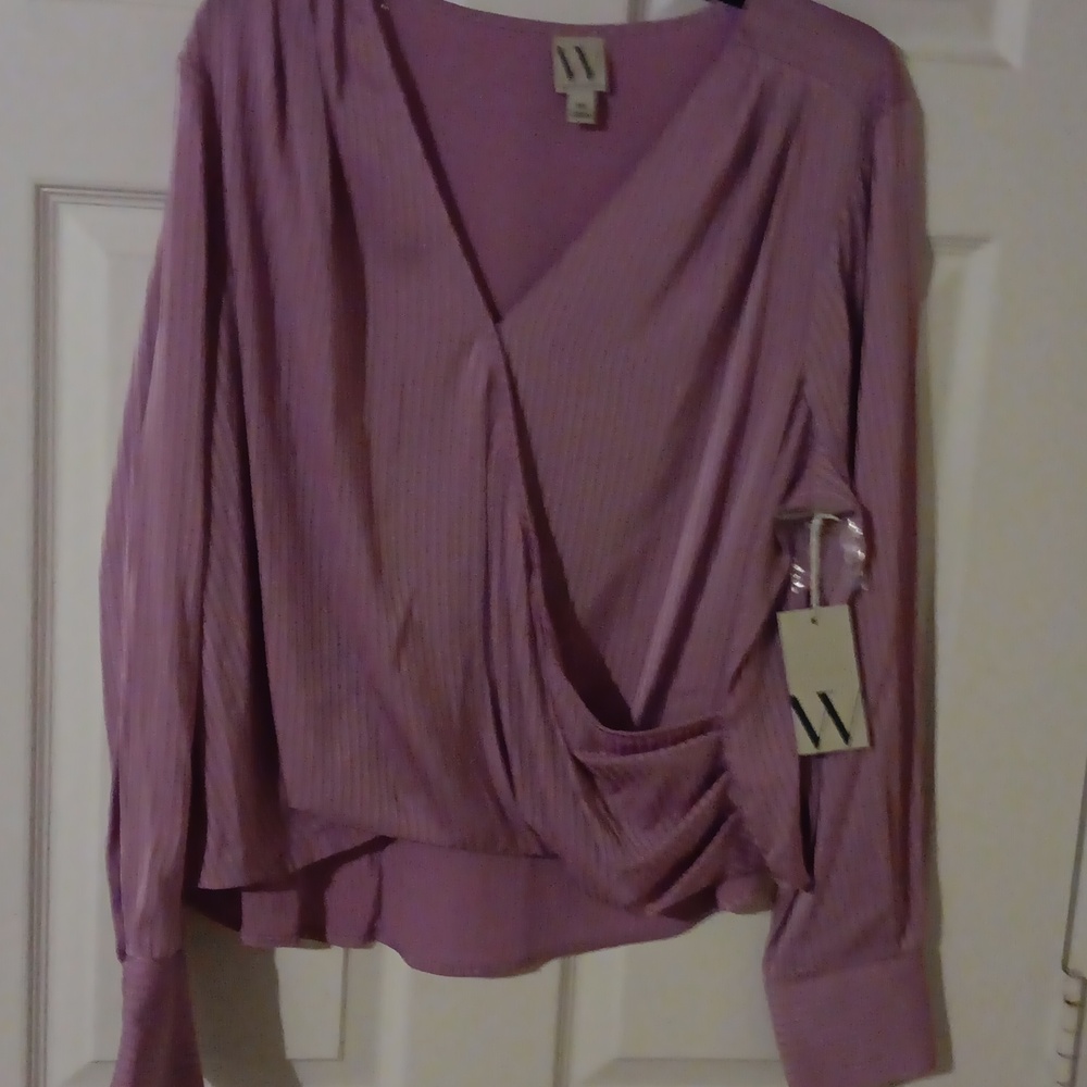 Ladies blouse - Picture 2 of 6